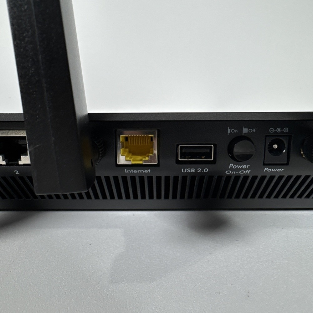 Netgear‎ Nighthawk AC9100 R7000 - Picture 11 of 16
